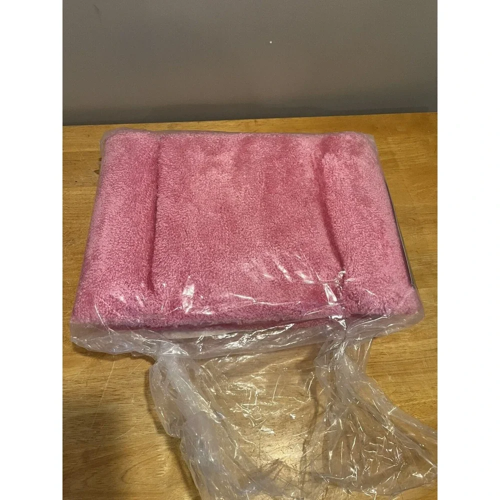 Vtg Springmaid Hot Pink Bath Carpet‎ ~ Wall To Wall 4' X 6' NOS MCM